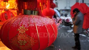 ANUL NOU CHINEZESC: Două săptămâni de sărbătoare şi tradiţii fără petarde şi artificii din cauza poluării