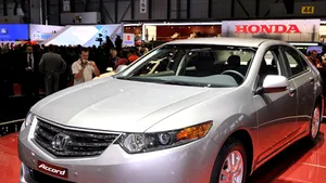 Honda Motor mizează pe maşinile hibrid şi piaţa din Rusia