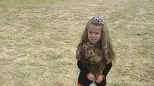 Iluzie optică: Ce au crezut internauţii despre fotografia unei fetiţe