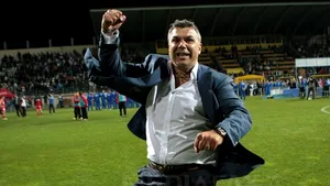 Cosmin Olăroiu, campion cu Al Ahli Dubai cu două etape înainte de finalul campionatului