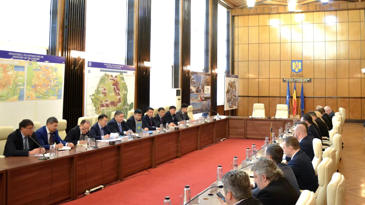 Memorandumuri de cooperare în transporturi între Grindeanu şi omologul kazah