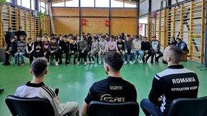 Elevii din Ciugud învaţă cum să „ronţăie” smart