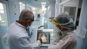 OMS: Număr record de cazuri de coronavirus în perioada 14-20 septembrie. Două milioane de îmbolnăviri, dar mai puţine decese