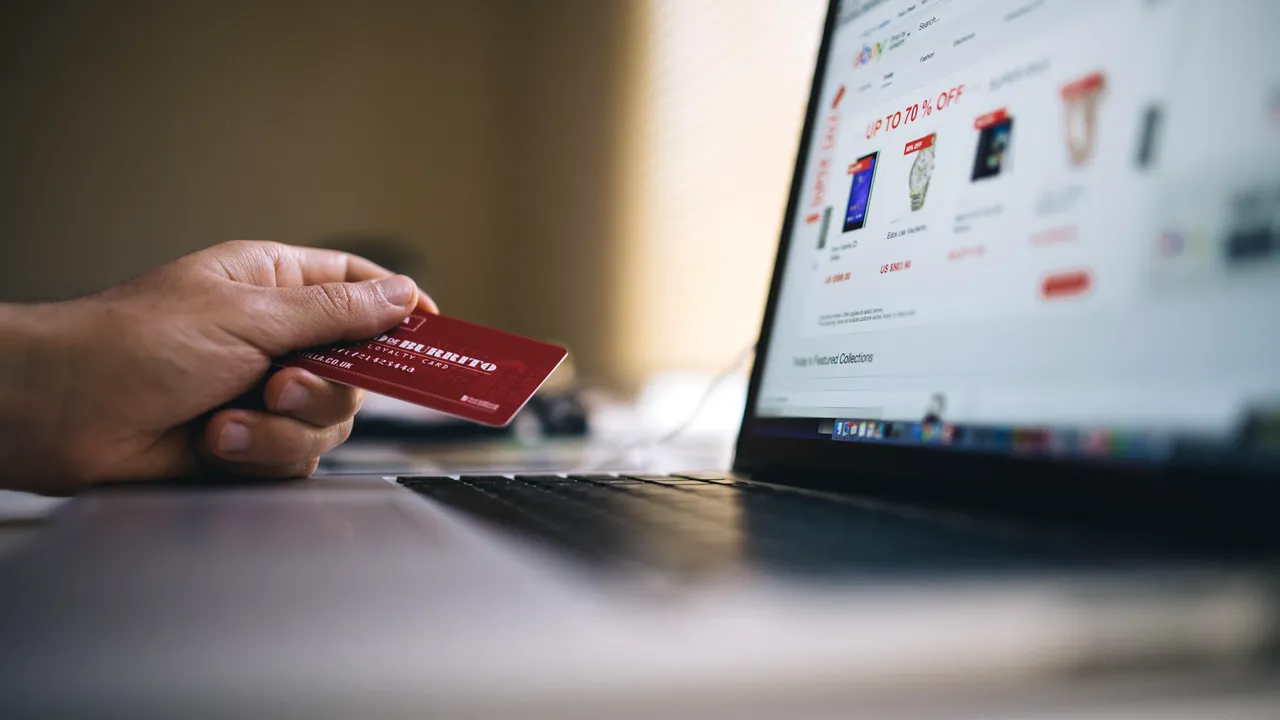 Tot mai puţin interes pentru Black Friday în ţara în care a apărut evenimentul de cumpărături