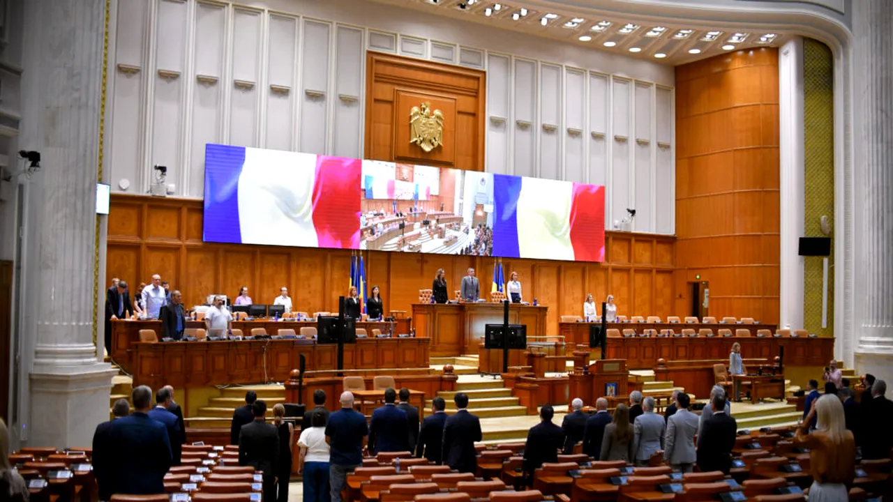 Parlamentarii, chemați din vacanță pentru PNRR și SAFE. Primul aviz pentru păstrarea TVA de 9% la locuințe până la 1 octombrie
