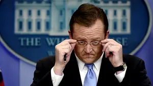 Robert Gibbs demisionează din funcţia de purtător de cuvânt al lui Barack Obama
