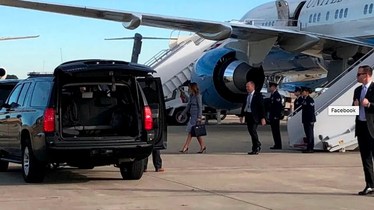 Călătorie cu peripeţii pentru Melania Trump. Avionul s-a întors pe aeroport după ce cabina s-a umplut de fum VIDEO