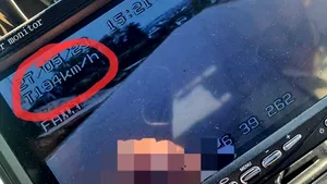 Un tânăr de 20 de ani a fost prins când circula cu aproximativ 200 de km/h în localitate