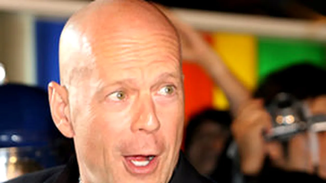 Bruce Willis, în consiliul de administraţie al unei companii de băuturi spirtoase