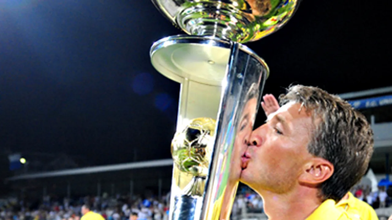 Dan Petrescu: Am dormit cu trofeul lângă pat
