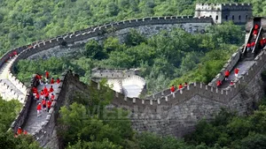Destinaţii îndepărtate sub 2.000 de euro: Mexic, Canada şi China