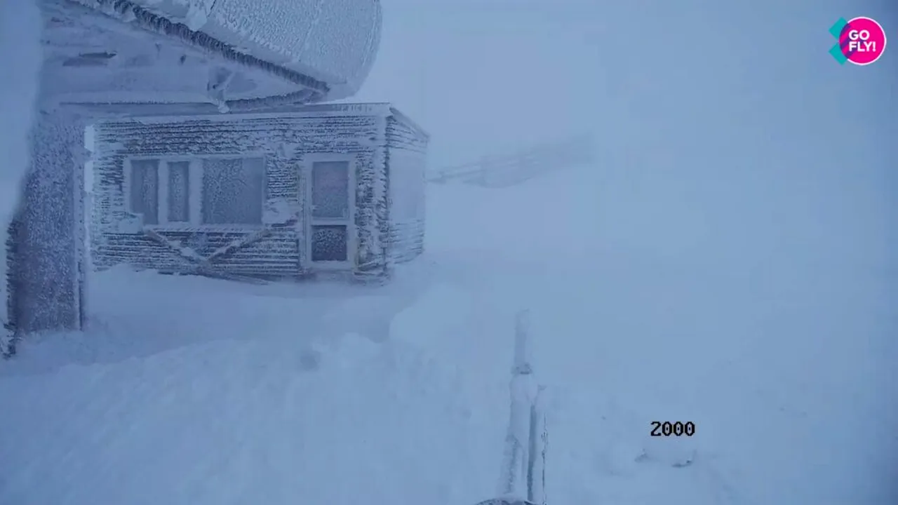 Ploaia și ceața încurcă schiorii în Sinaia și Poiana Brașov