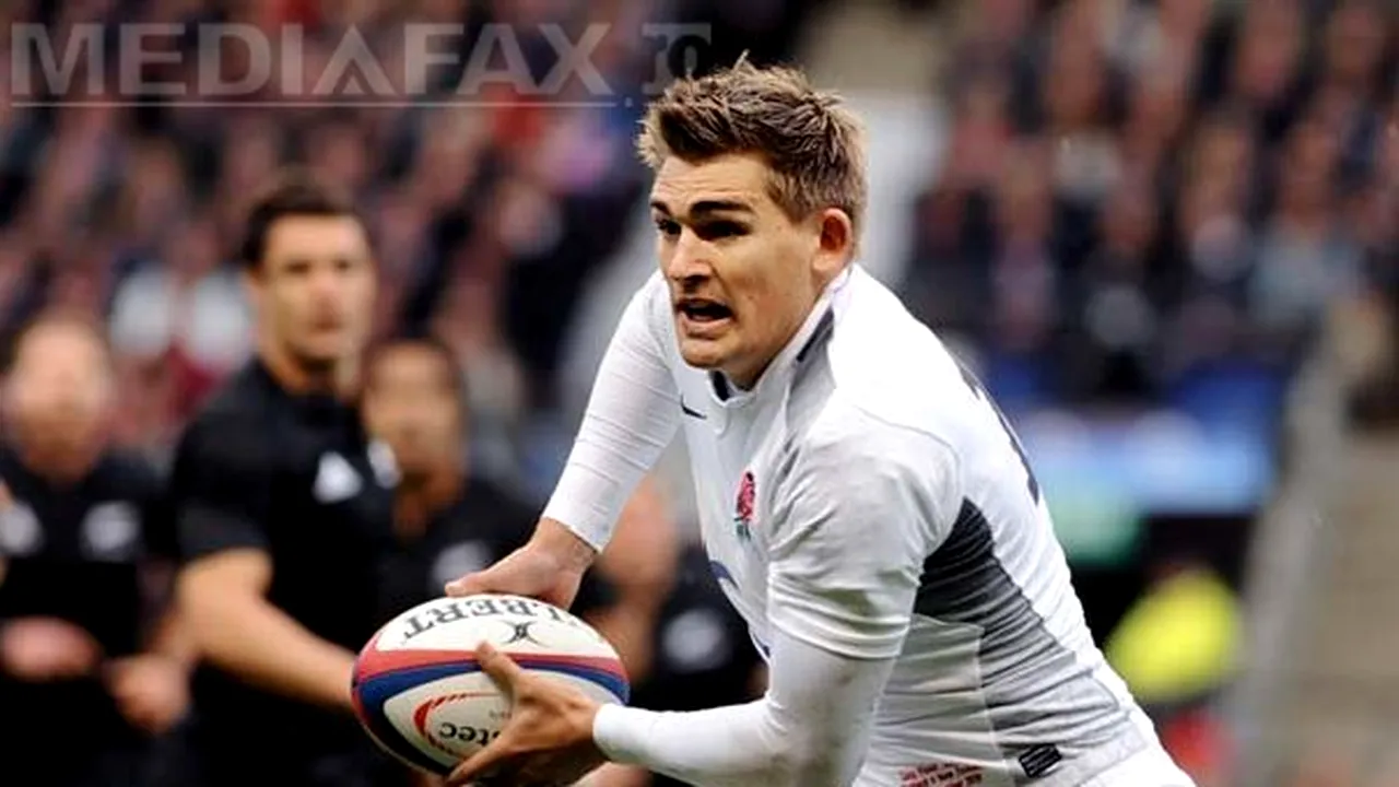 Rugbistul Danny Care, dus la poliţie după ce a fost surprins urinând pe treptele unui hotel