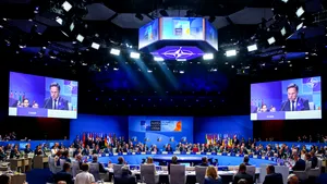 O țară din NATO nu va cheltui 5% din PIB pentru apărare, așa cum s-a decis la Haga: „Suficient, realist şi compatibil cu statul social”