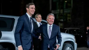 Trimișii SUA, Witkoff și Kushner, au ajuns în Qatar pentru negocieri cu Iranul