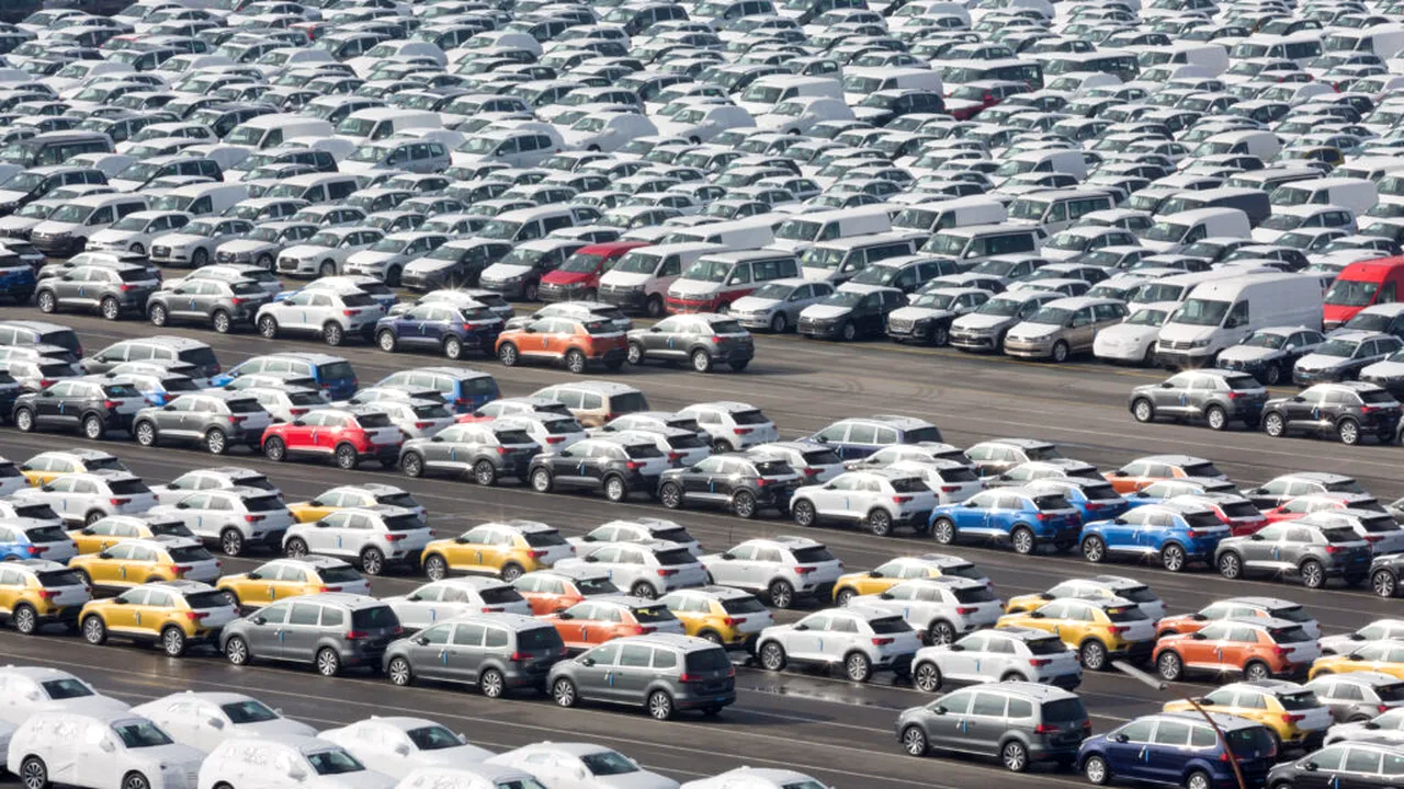 Merz anunță că Germania va solicita o relaxare a interdicției UE privind vânzarea de mașini cu motoare pe combustie din 2035