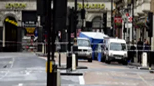 Patru dintre suspecţii reţinuţi în Marea Britanie figurau în baza de date a MI5