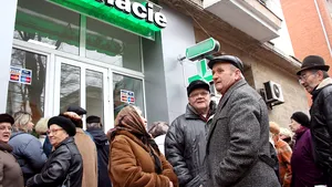 Medicii de familie ar putea elibera de joi reţete compensate şi gratuite