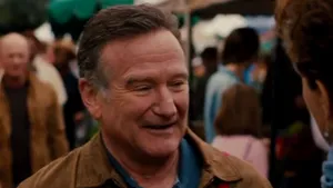 Robin Williams în unul dintre ultimele sale roluri, alături de Annette Bening - VIDEO
