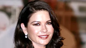 Catherine Zeta-Jones, plătită cu 4.326 de euro pe secundă - GALERIE FOTO