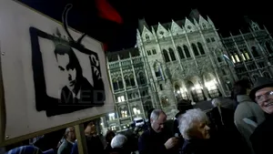Peste 10.000 de persoane au contestat noua lege ungară a presei la Budapesta