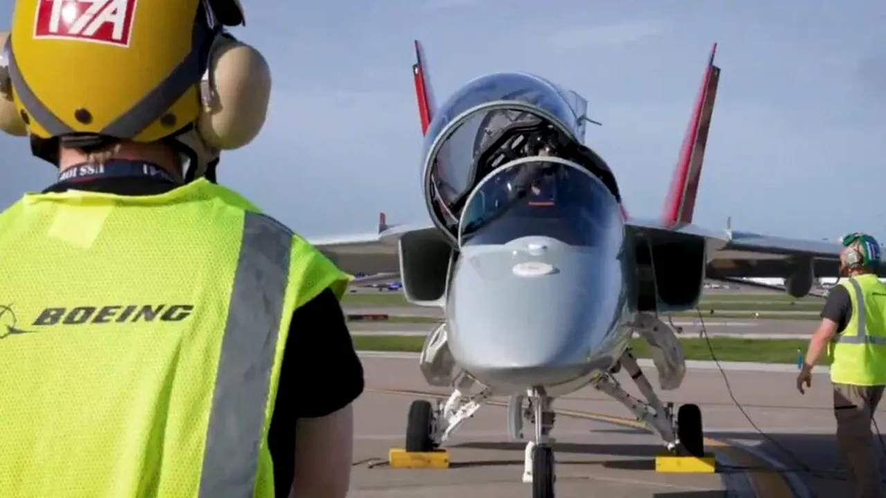Angajații Boeing, care produc avioane de luptă pentru armata SUA, amenință cu grevă