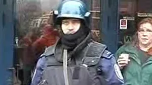 Drapelurile finlandeze, coborâte în bernă după masacrul petrecut într-un liceu