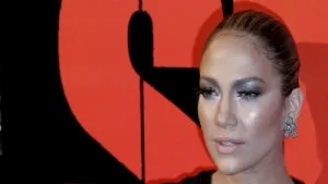 Jennifer Lopez va juca într-o nouă comedie romantică
