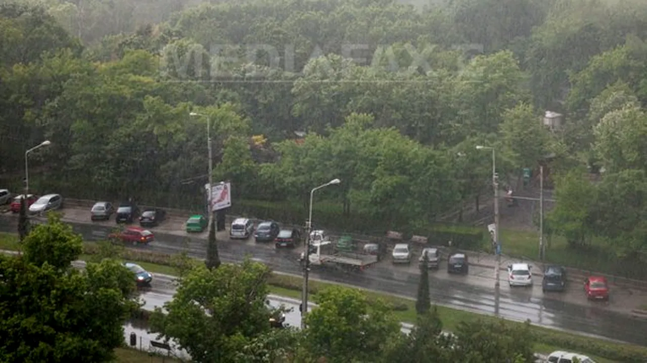AVERTIZARE METEO: Cod galben de ploi şi vijelii în toată ţara