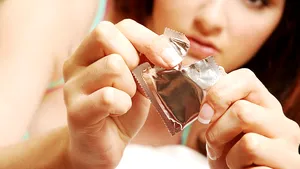 Ministerul Sănătăţii va organiza o licitaţie pentru prezervative. Dimensiunea minimă recomandată este de 16 cm