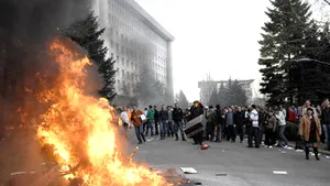Presa moldoveană prezintă mai multe cazuri de abuzuri ale poliţiei