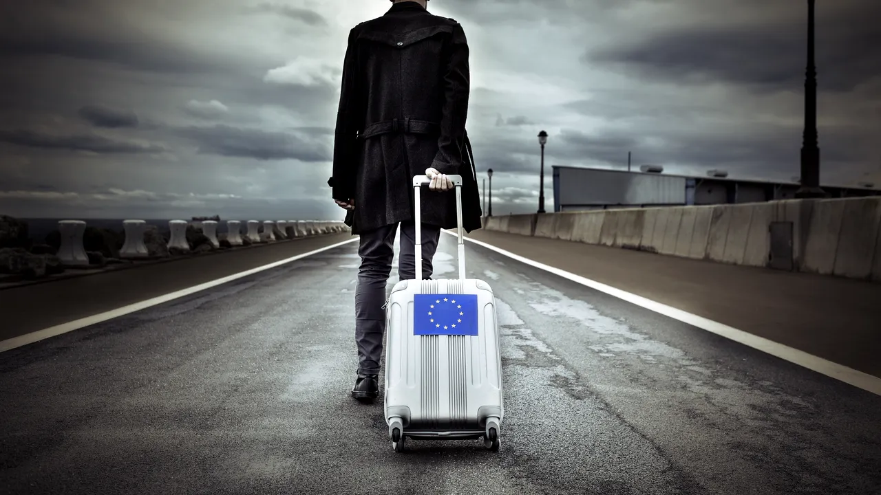 Suma uriaşă trimisă în ţară în 2018 de românii plecaţi la muncă în Uniunea Europeană. Aceştia se situează pe locul doi, după portughezi