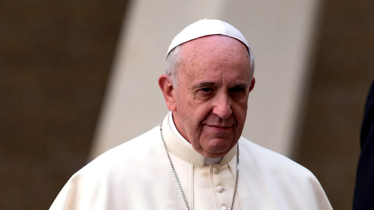 Papa Francisc are pneumonie bilaterală: Necesită terapie farmacologică suplimentară