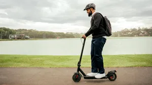 Asigurarea obligatorie se extinde la trotinete și biciclete electrice. Camera Deputaților adoptă Legea RCA