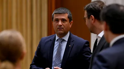 ECONOMIC Radu Miruță: Tarom va prezenta Comisiei Europene un plan de restructurare până la sfârșitul lunii septembrie. Există riscul retragerii ajutorului de stat