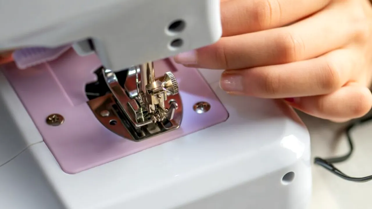 Moda este afectată de războiul din Iran! Prețuri tot mai mari pentru poliester