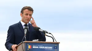 Avertismentul lui Macron: Dacă Putin nu va fi oprit, cu siguranţă va merge în Moldova şi poate mai departe în România