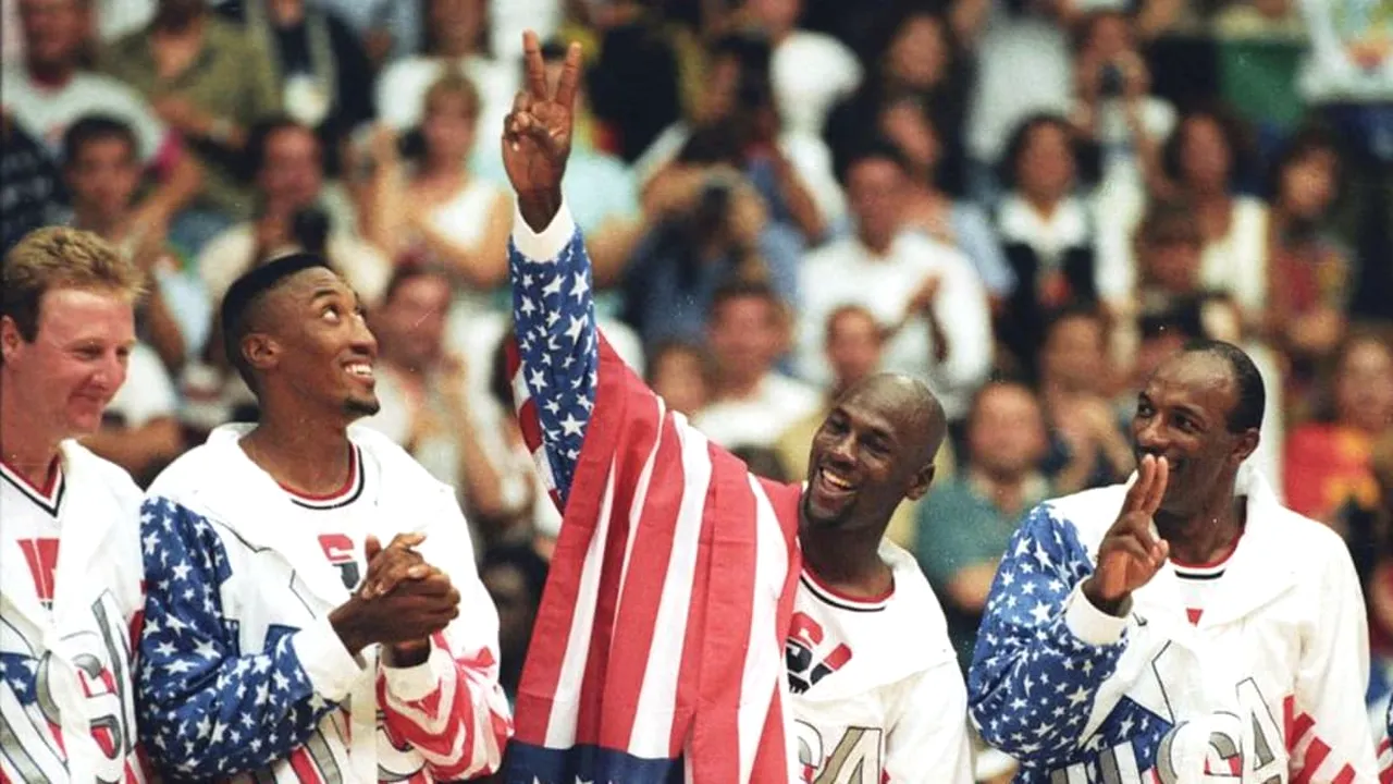 Tricoul olimpic al lui Michael Jordan a fost vândut la licitaţie cu peste 3 milioane de dolari