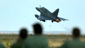 Locuitorii din nordul Franţei, speriaţi de un bang sonic provocat de forţele aeriene