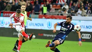 Dinamo, Rapid, Craiova și UTA, cu câte doi jucători în echipa ideală a etapei a 12-a din Superliga. Cine este antrenorul rundei