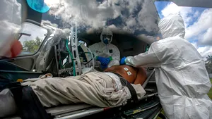 Avertisment OMS: Rată accelerată a infectării cu coronavirus pe un întreg continent. Ating 100.000 de noi cazuri de 5 ori mai repede 