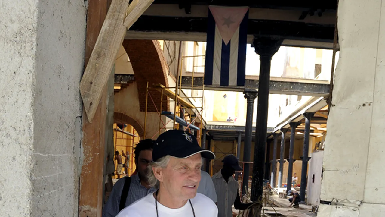 Michael Douglas, într-o vizită surpriză la Havana