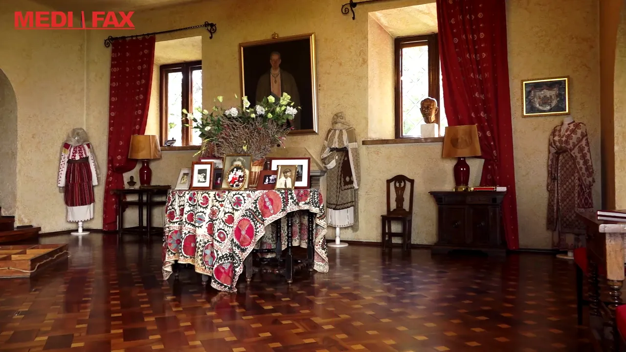 VIDEO Cum arată în interior Palatul Elisabeta. Reşedinţa regală îţi deschide uşa în spaţiile care păstrează paşii Regelui Mihai I
