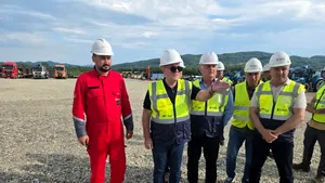 ECONOMIC În cât timp vor fi integrați locuitorii și antreprenorii din zona Horezu – Râmnicu Vâlcea în rețeaua națională de gaze? Stadiul execuției lucrărilor, verificat de șeful Transgaz