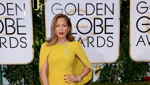 Globurile de Aur 2016: Cum s-au îmbrăcat vedetele pe covorul roşu - GALERIE FOTO