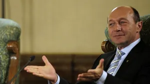 Băsescu: Iliescu a nenorocit destul România 12 ani, acum bine ar fi să-şi vadă de pensie liniştit