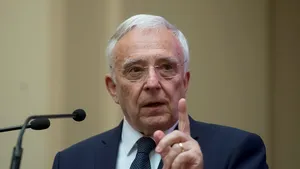 În ce a investit guvernatorul BNR, Mugur Isărescu, un milion de lei în ultimele luni