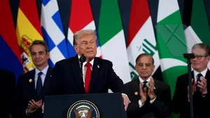 Trump a oferit o cină la Casa Albă pentru donatorii implicați în proiectul noii săli de bal