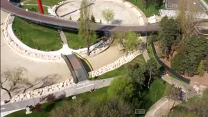 Cum arată Parcul Moghioroş din Drumul Taberei. IMAGINI filmate cu o dronă - VIDEO