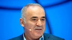 Gluma postată de Garry Kasparov: 